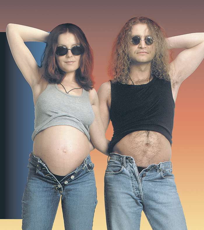 За несколько недель до рождения дочери Анжелика и Леонид позировали для обложки «МК-Бульвара». Настроение у будущих ролителей было очень веселым, и фотографии получились такими же За несколько недель до рождения дочери Анжелика и Леонид позировали для обложки «МК-Бульвара». Настроение у будущих ролителей было очень веселым, и фотографии получились такими же