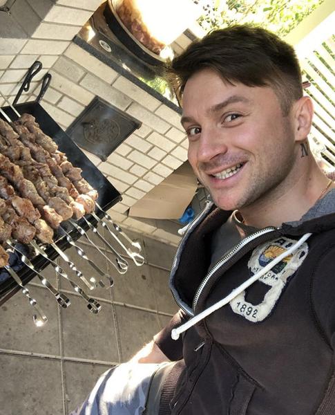 Ясновидящая комментирует слухи о рождении дочери Лазарева