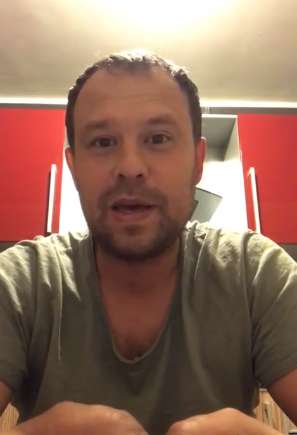 Плетнев переживает кризис после развода с Нинидзе Плетнев переживает кризис после развода с Нинидзе