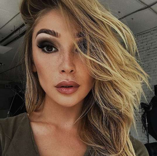 Настя Ивлеева