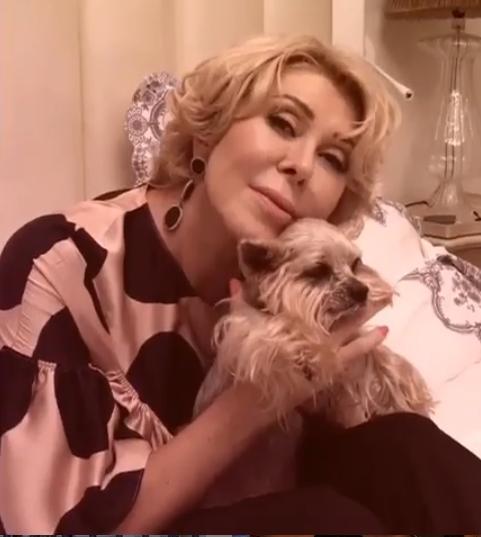 Успенскую критикуют за экстремальное мини