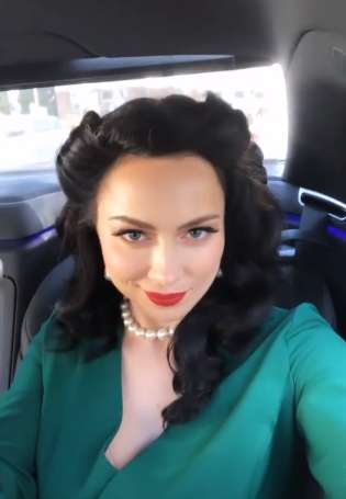 Анастасия Самбурская