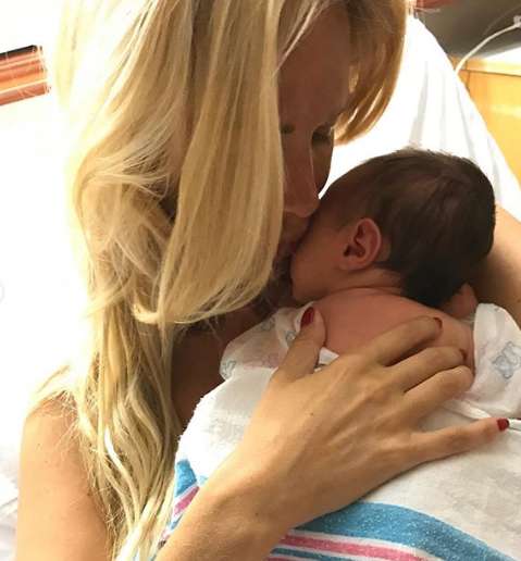 Лопырева показала первые фото сына