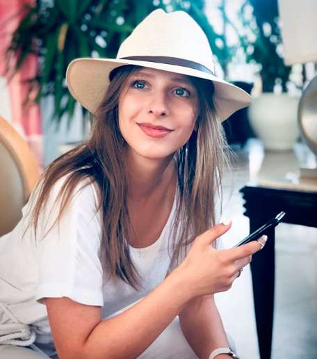 Лиза Арзамасова