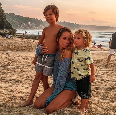 Сын Анохиной и Гуфа госпитализирован