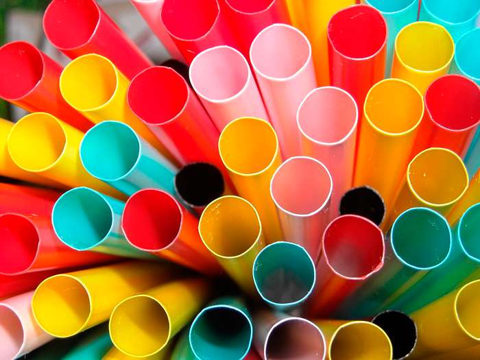 Откажитесь от одноразовых трубочек