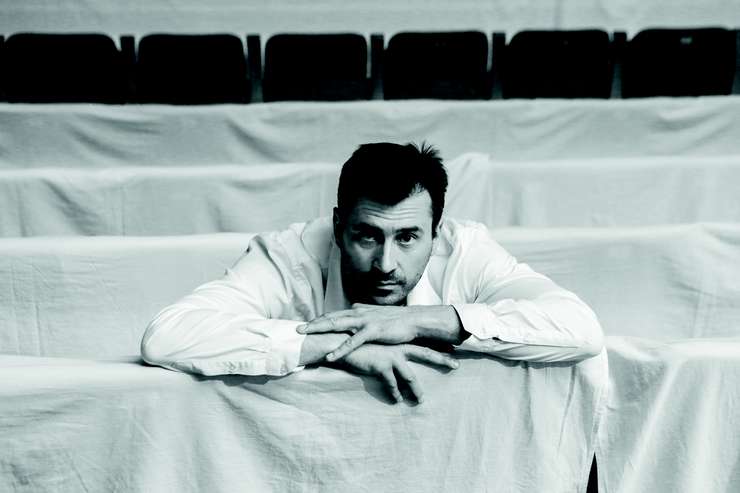 У Кати великая способность слушать, редко, кто этим даром обладает. Мы очень много разговариваем. Я делюсь всем, что на душе накипело