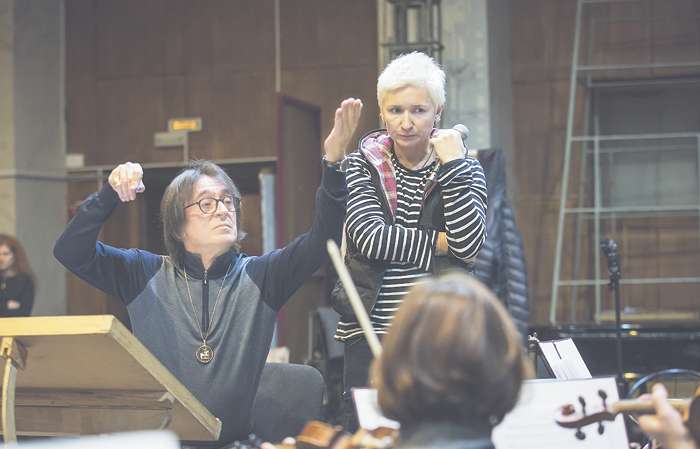 Совместный концерт «Ночных снайперов» и оркестра под управлением Юрия Башмета стал большим музыкальным событием