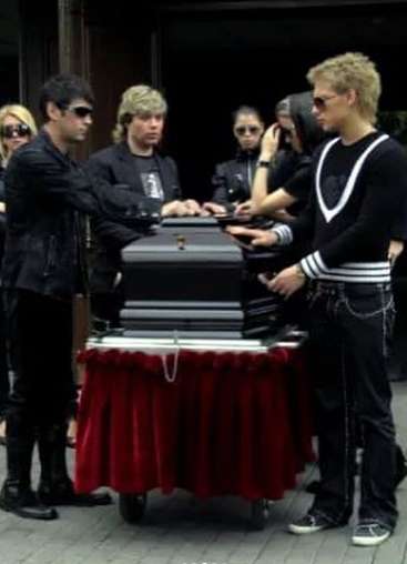 Жорин опубликовал кадры с репетиции похорон Алибасова