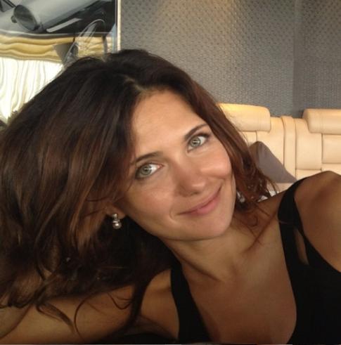 41-летняя Климова позировала в душе для соцсетей