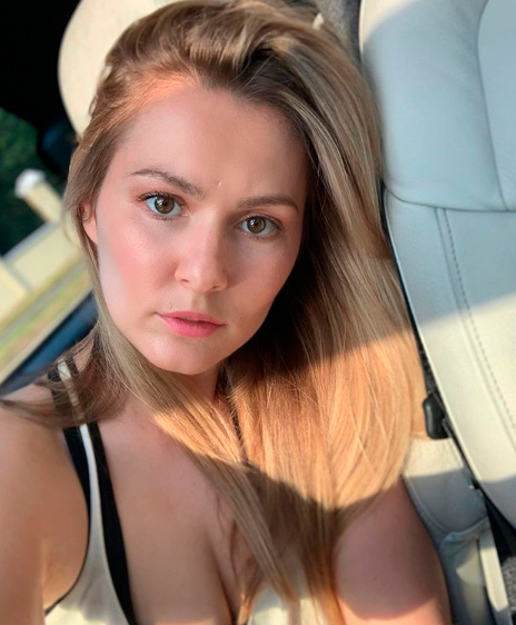 Кожевникова поделилась редким семейным фото