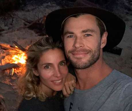 Эльза Патаки и Крис Хемсворт