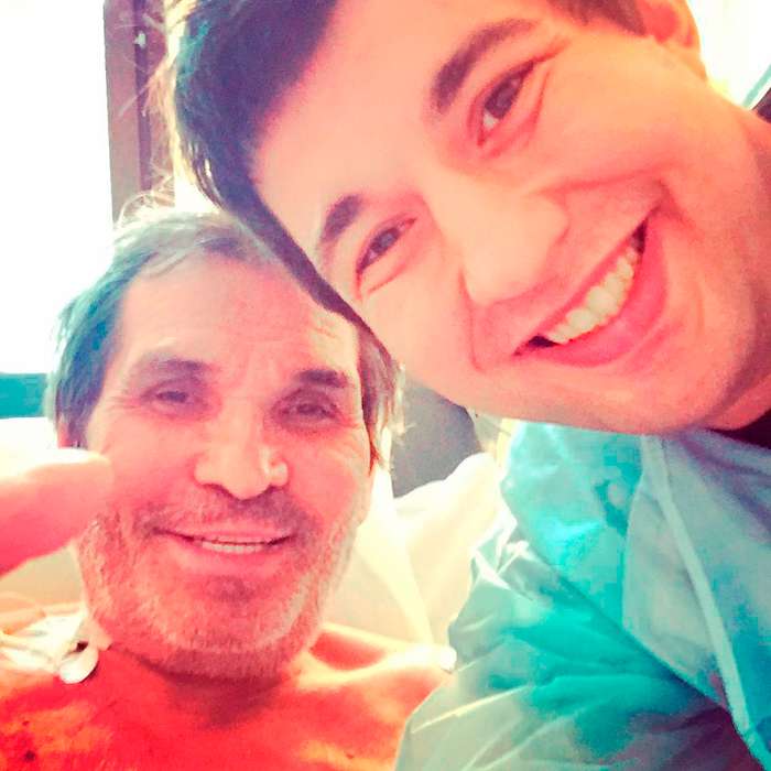 Фото Алибасова с сыном из больницы