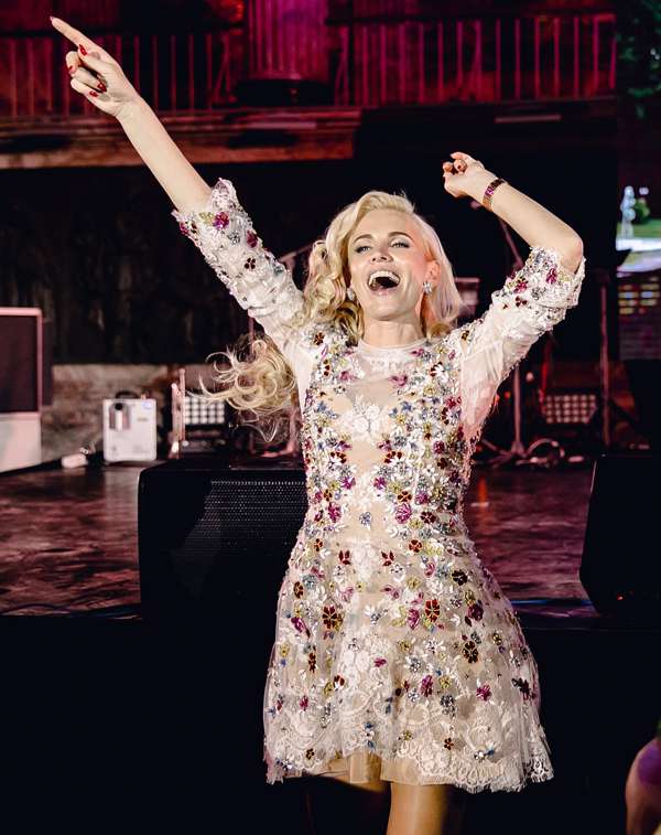 «Вселенная очень мудрая, она совершенна. Вам пришла в голову ваша мечта только по одной причине: вы этого можете достигнуть»