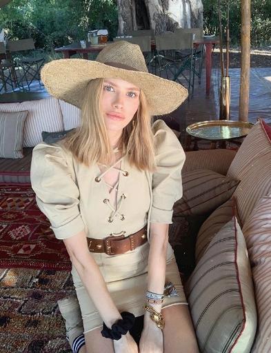 Перминова сразила парижскую публику отсутствием нижнего белья