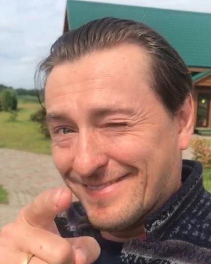 Безруков показал подписчикам 7-месячного сына