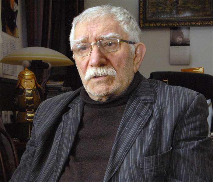 Армен Джигарханян