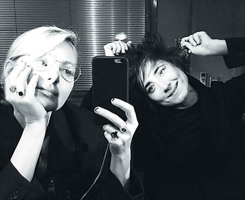 Литвинова трогательно поздравила Земфиру