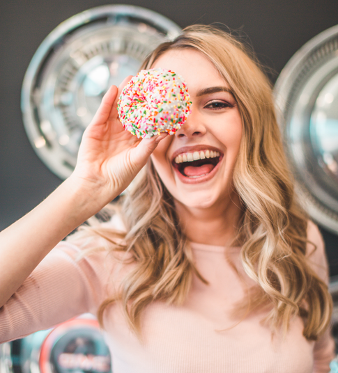 Почему мы злоупотребля­ем сладким