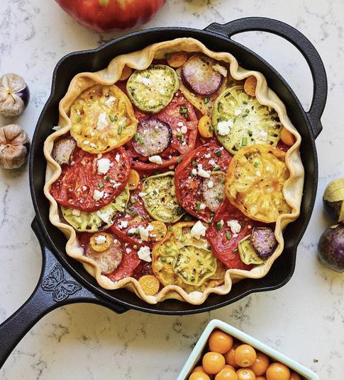 Собираем урожай: готовим пирог из летних томатов