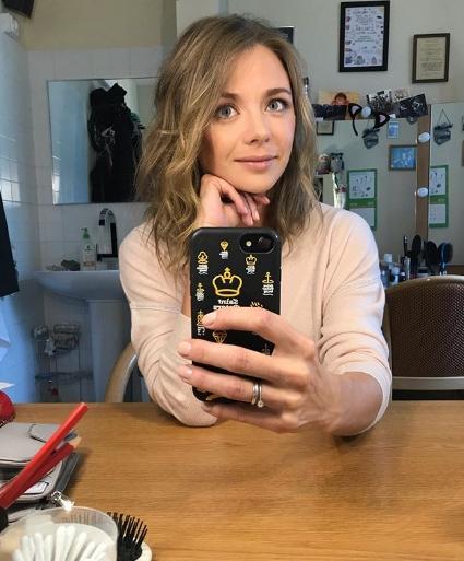 СМИ: звезда «Мажора» Карина Разумовская впервые стала мамой