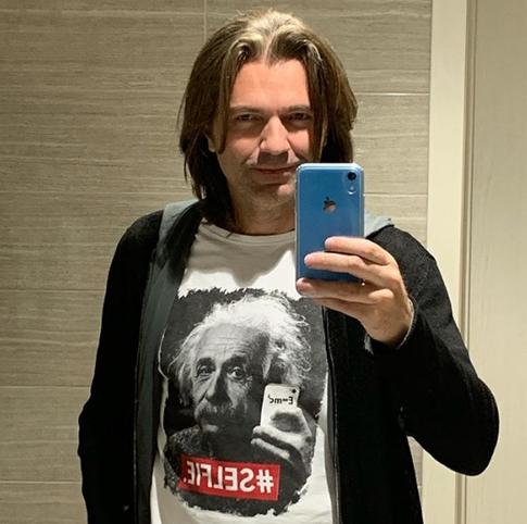 Маликов вместе с годовалым сыном уехал в Геленджик