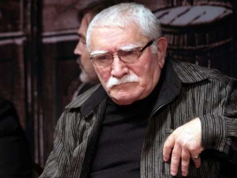 Армен Джигарханян