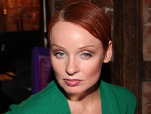 Эппле посоветовала бежать от плохих в постели мужчин