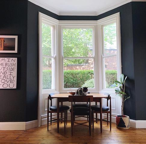 Замша и черный цвет: новые тренды дизайна