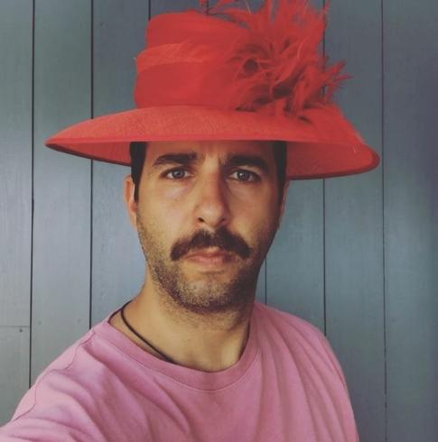 Ургант опубликовал фото 90-летней бабушки