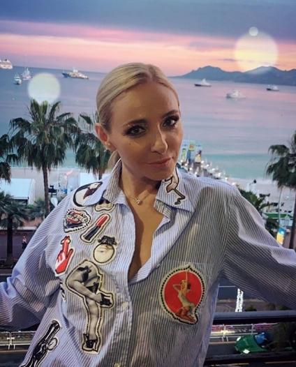 Подписчики обсуждают третью беременность Навки