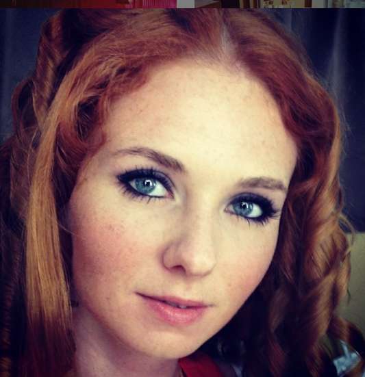 Лена Катина