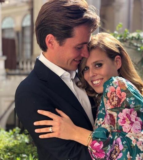 Внучка Елизаветы II Беатрис официально объявила о помолвке