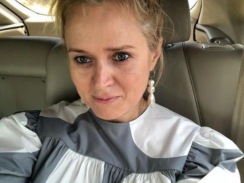 Похудевшая Анна Михалкова выглядит ровесницей младшей сестры