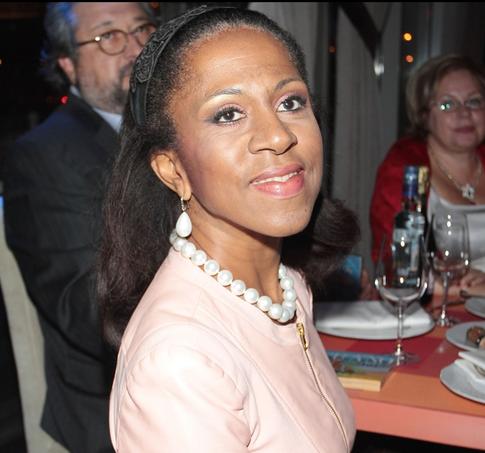 Ханга рассказала о необычном наследстве отца-многоженца