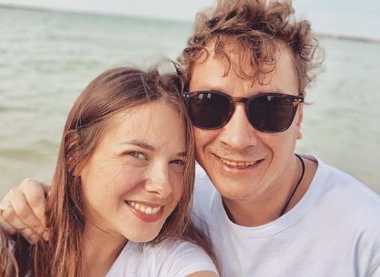 Александр Яценко с женой ксенией