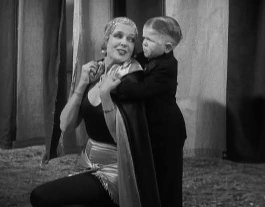 Картина «Уродцы» получилась столь провокационной, что ее запретили к показу