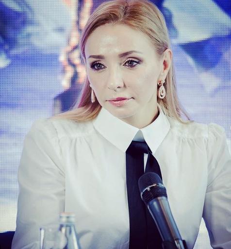 Навка позировала без нижнего белья