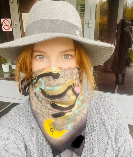 «Едем домой»: Подольская показала свежее фото с новорожденным сыном