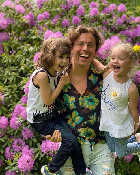 Максим Галкин показал успехи дочери