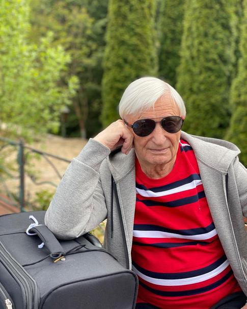 Отца Леонида Агутина выписали из больницы