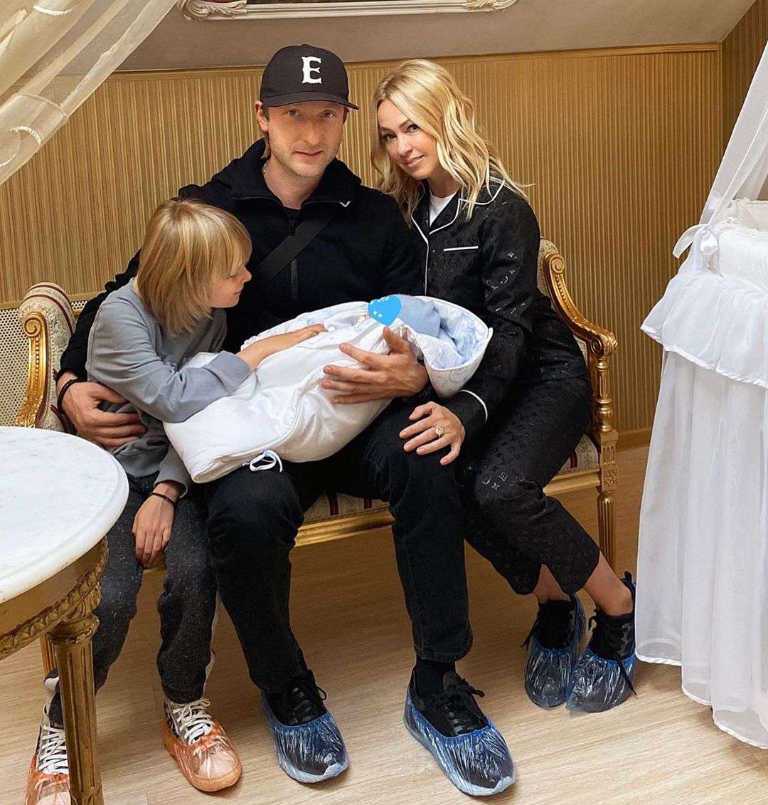 Яна Рудковская, Евгений Плющенко, Алекс и Арсений Плющенко