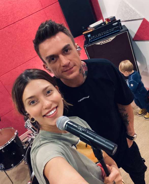 Влад Топалов и Регина Тодоренко с сыном Мишей