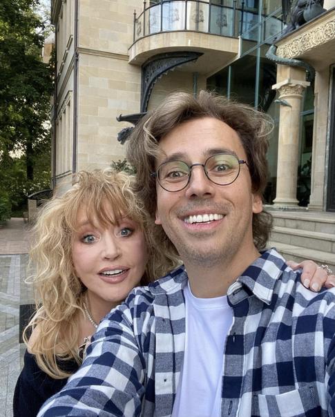 «19 лет вместе»: Галкин поздравил Пугачеву с годовщиной