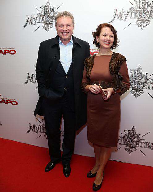 Сергей Жигунов развелся с Верой Новиковой