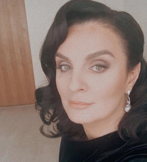 Ваенга призналась, что отдает ползарплаты бывшему гражданскому супругу