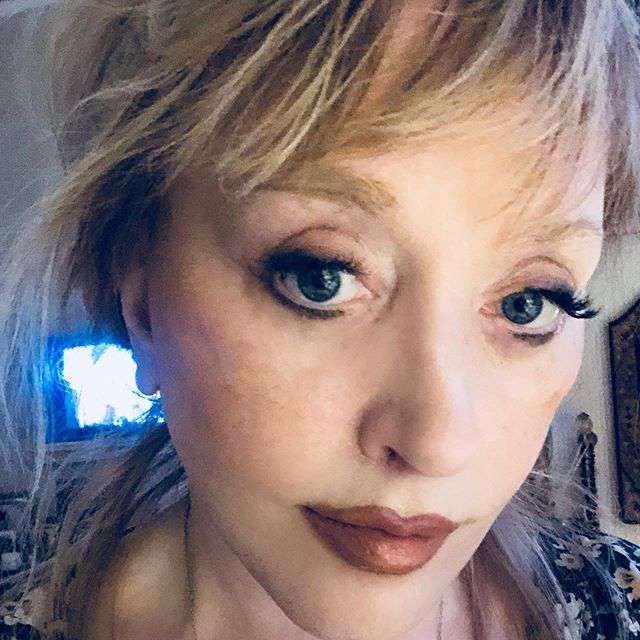 Алла Пугачева пока обходится без серьезной пластики