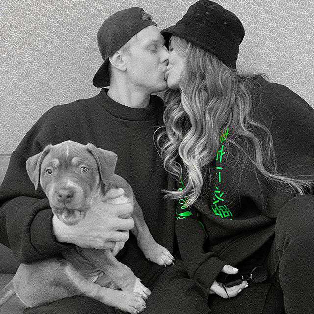 Многие поклонники Седоковой уверены, что она беременна четвертым