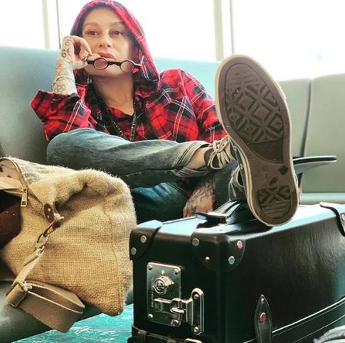 Организатор объяснил причину отмены концертов Наргиз Закировой