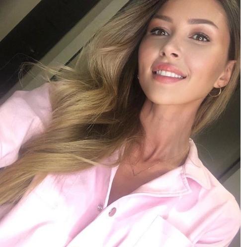 Подписчики обеспокоены исчезновением дочери Заворотнюк из соцсетей